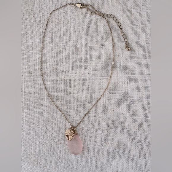 Seaglass Seashell Pendant Necklace Gold Chain Charm Nautical Coastal Beach - Picture 4 of 7